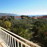 Adria Apartmán *